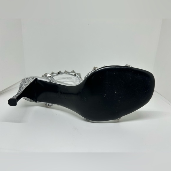 Valentino Garavani Metallic Silver Strappy Heels - Picture 7 of 8